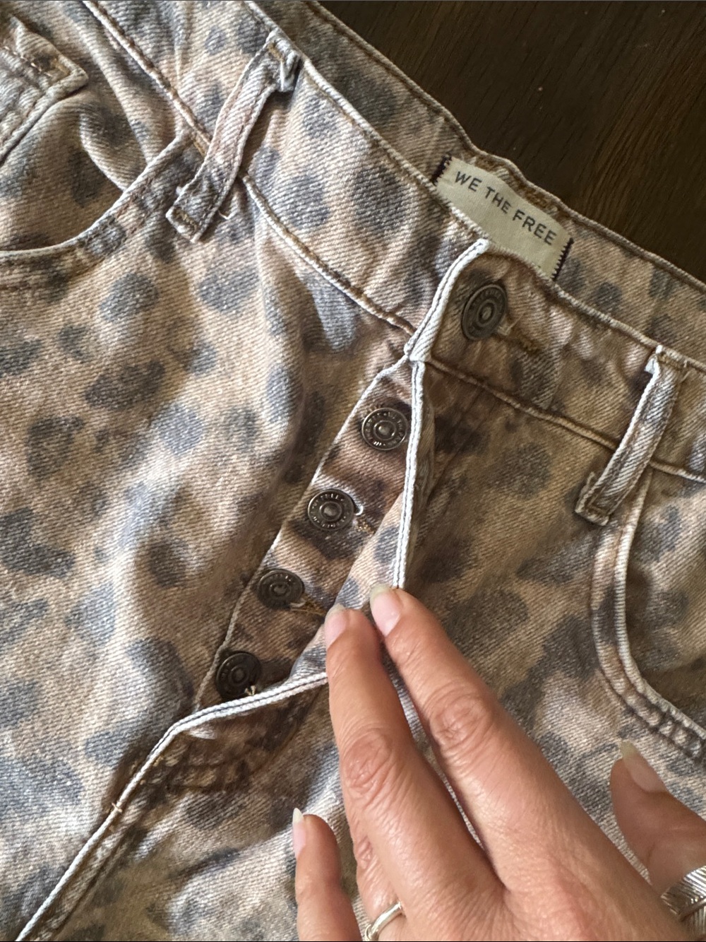 Free People We The Free Good Luck barrel jeans in a leopard print size 31 - Picture 9 of 16